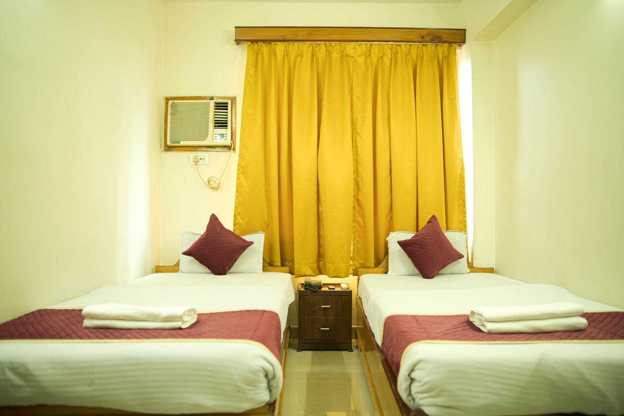 Hotel Ta-Tin Durgāpur Dış mekan fotoğraf